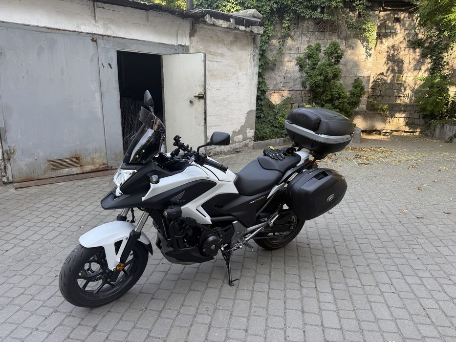 Продам мотоцикл Honda NC-750X