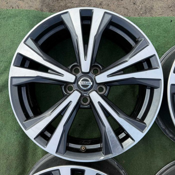 Оригінальні диски 5/114.3 r18 Nissan Rogue Qashqai