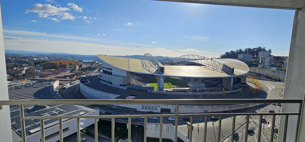 T0 Remodelado – 63 m² – Vista Rio Douro e Estádio do Dragão | Alameda