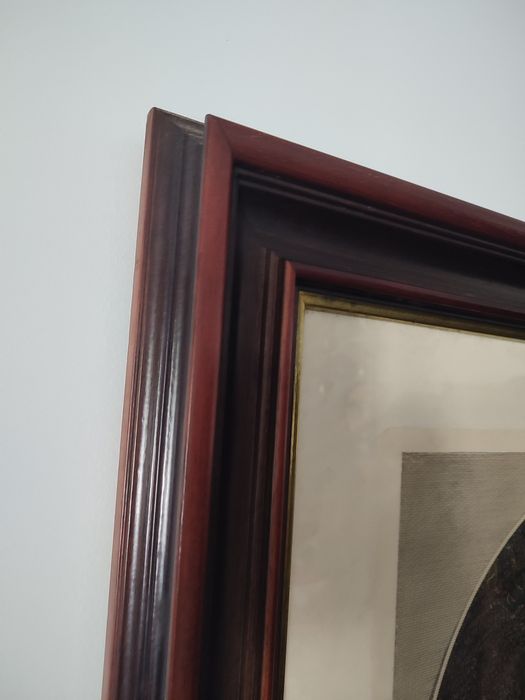 Quadro com moldura em madeira