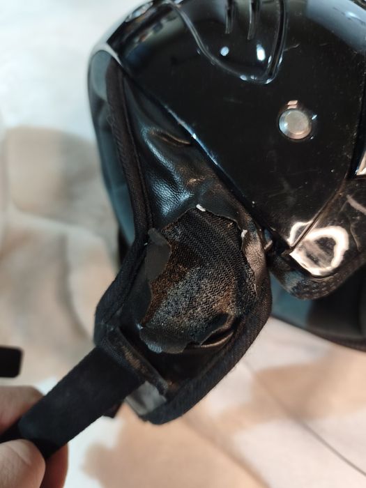 Kaski motocyklowe/motorowerowe  MT helmets używane - 2 sztuki