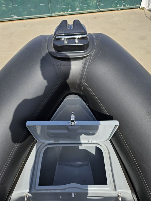 Semi-rigido 3D tender