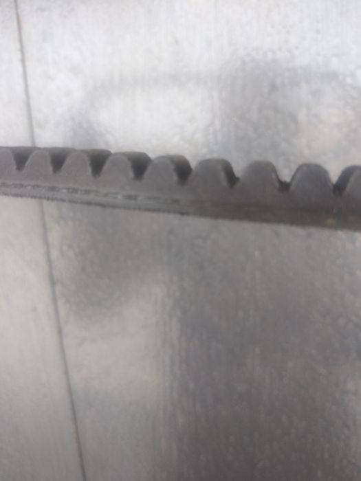 Ремень зубчатой на скутр