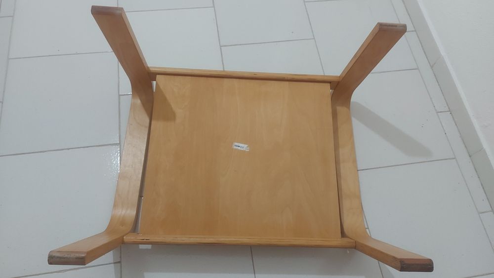 Repousa pés Poäng IKEA