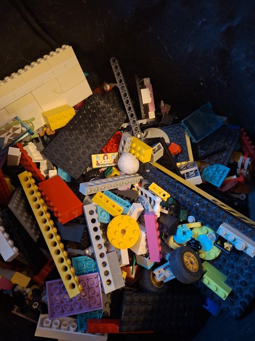 Karton klocków lego 2,8kg