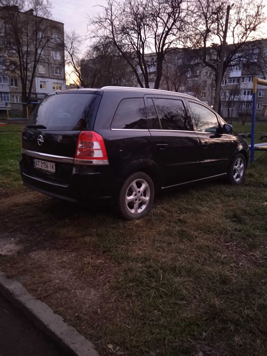 Чудовий  мінівен