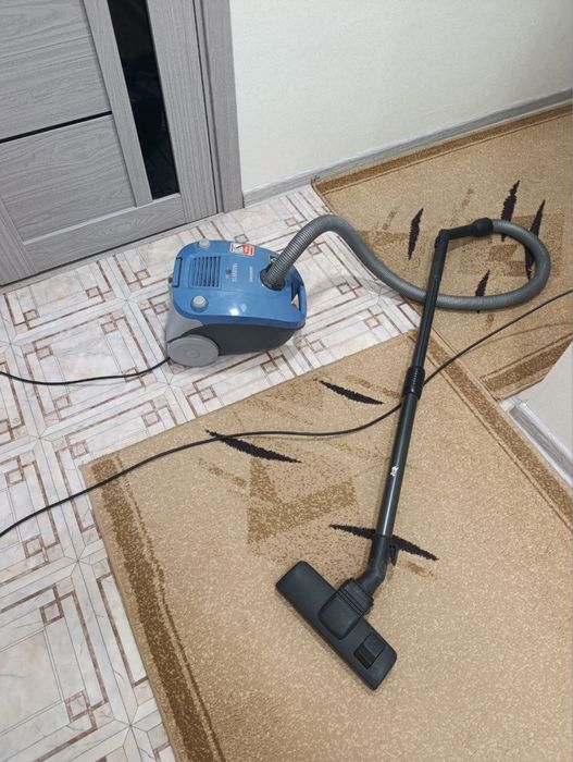Пилосос Samsung SC4130 (1600W) з функцією видуву / Стан чудовий