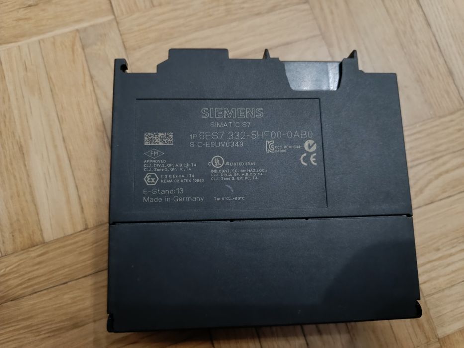 S7-300 SM 332-5HF00-0AB0 moduł wyjsc analogowych 
8X Ao 12Bit