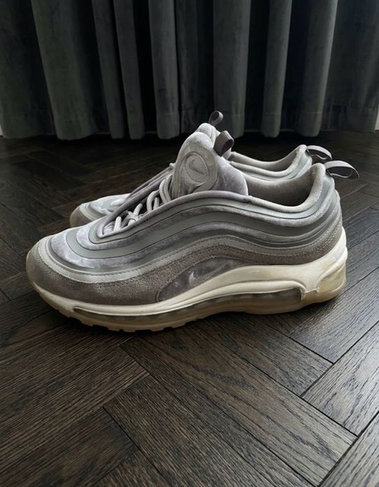 Кросівки Nike сірі