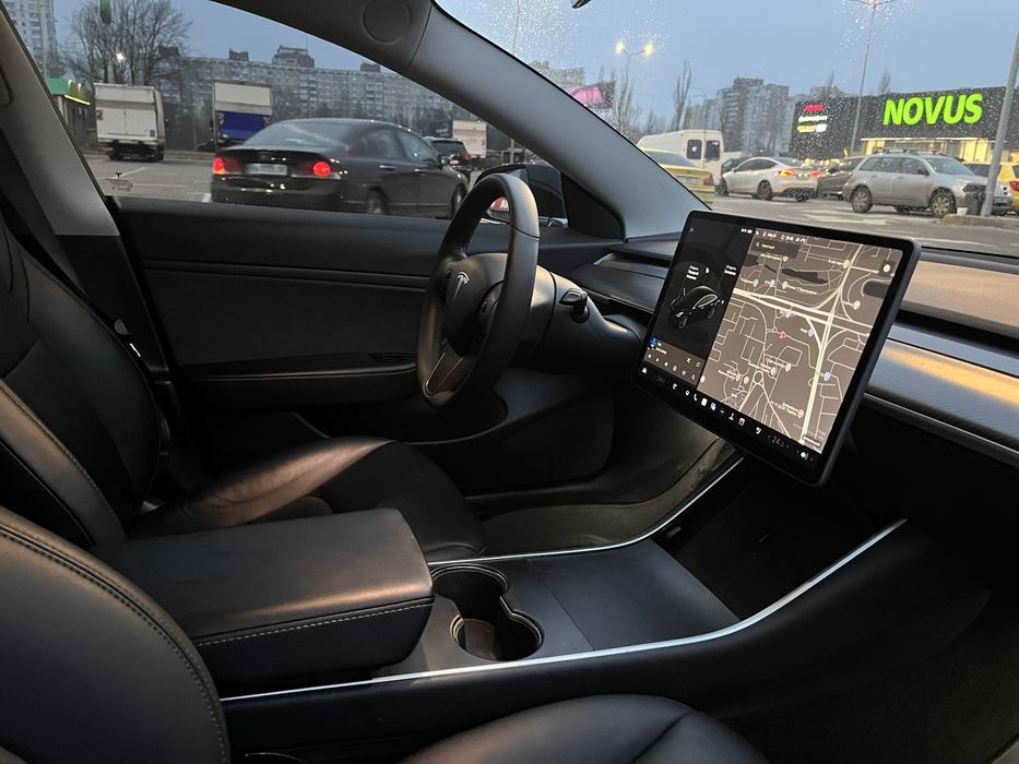 Tesla Model 3 Performance