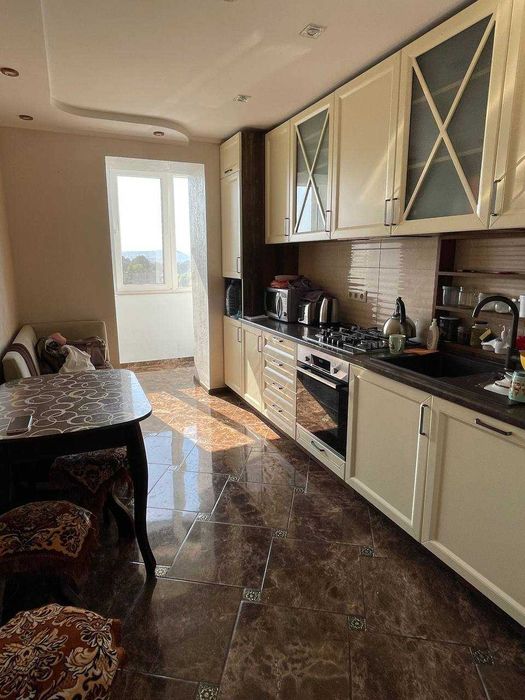 Оренда 3-кімнатної квартири в новобудові (Дубляни, вул. Шевченка)