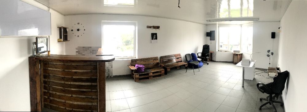 Приміщення в центрі 3 поверх