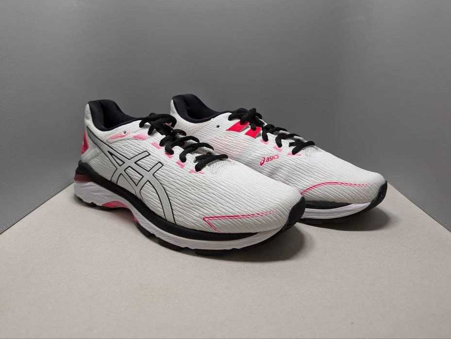 Жіночі кросівки для бігу Asics Gt-2000 1012a516-100 розмір US 7 EU 38