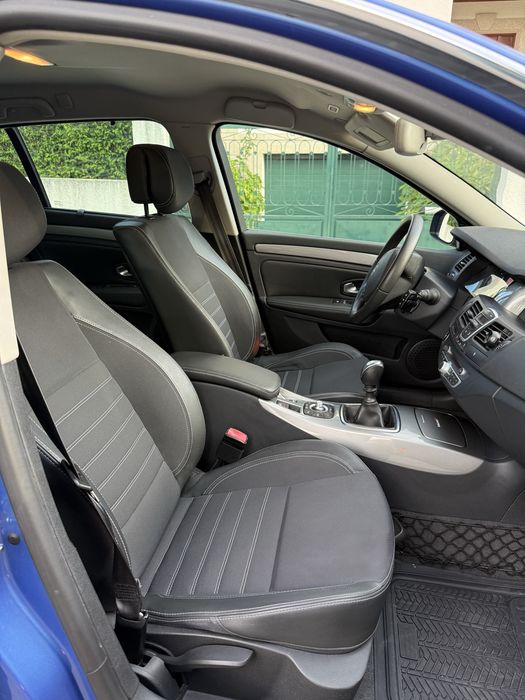 Renault Laguna III Break 2.0 dCi 150 cv 4Control — 2011