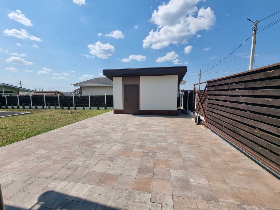 Без комісії будинок у заселеному котеджному містечку, сертифікат+