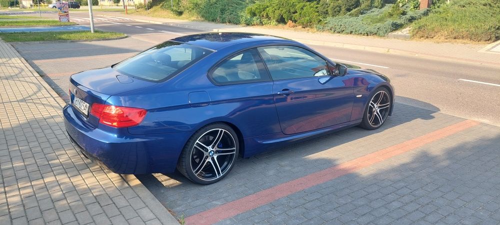 BMW E92 325I 2011