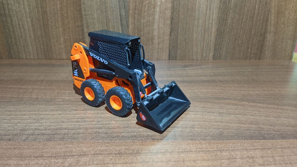 Асфальтоукладач Vogele Super 1803-2. Асфальтоукладчик.Іграшкова машина