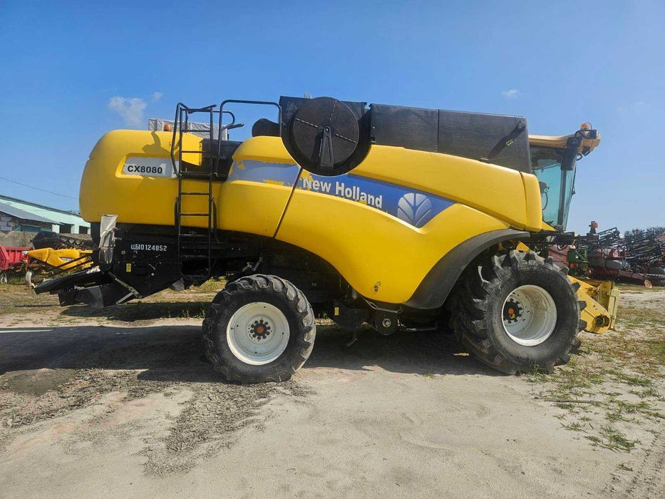 Комбайн зернозбиральний New Holland-СХ8080 2010 р.
