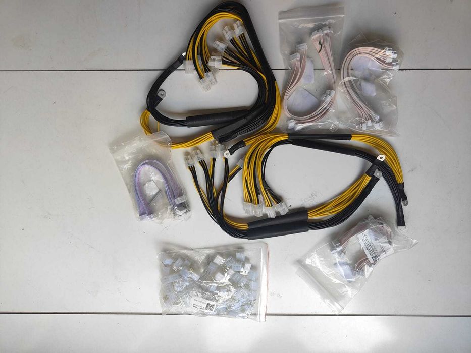 Cabos e conectores Antminer