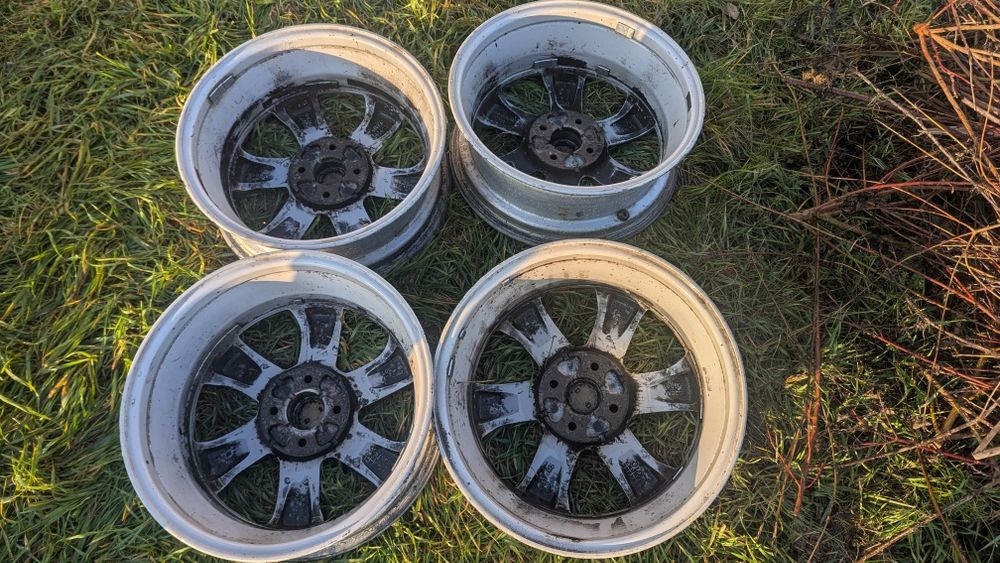 Титани легкосплавні диски R16 4*100 Nissan