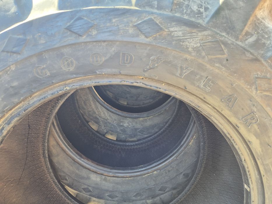 Opony 18.4-30  460/85r30