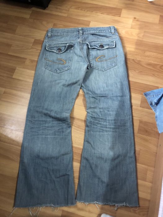 zara flared jeans type