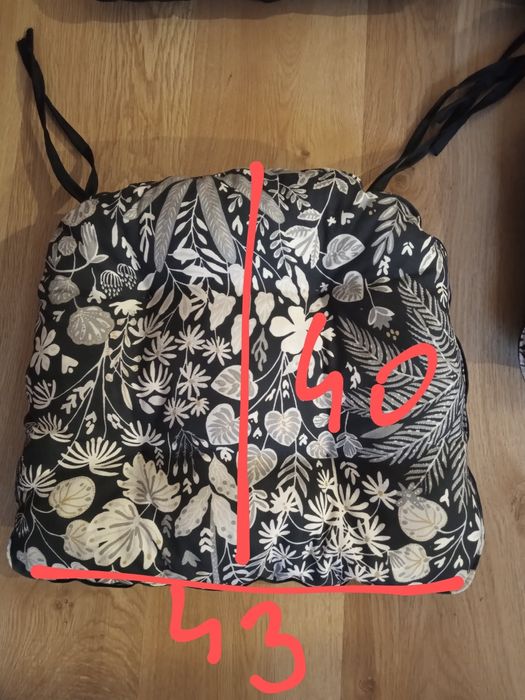 Poduszki na krzesła w kwiatki