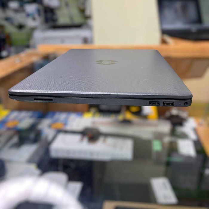 Ноутбук HP 250 G8, FHD 15,6", Core i5 - 1135G7,  Iris Xe , 16Gb/256SSD