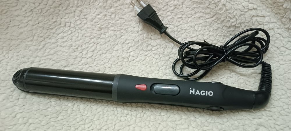 Вирівнювач для волосся Magio MG-677