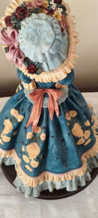 Boneca decorativa