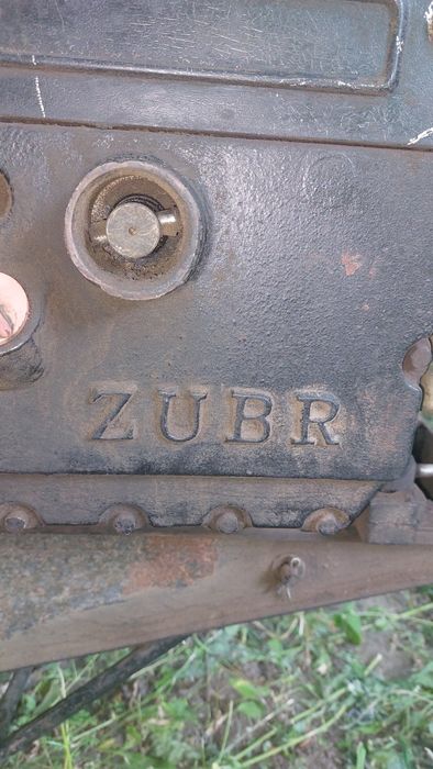 Продам мотоблокЗубр 12 л.с. двигун 195