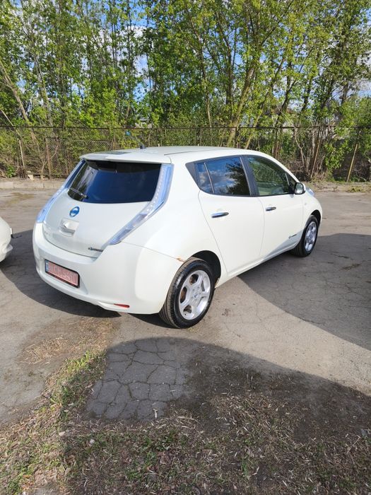 Nissan leaf 24kwt розмитнений з сертифікатом