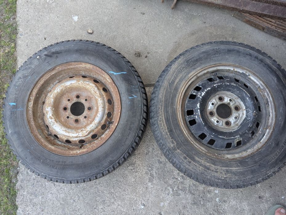 Комплект на прицеп. Вісь на легковий причеп