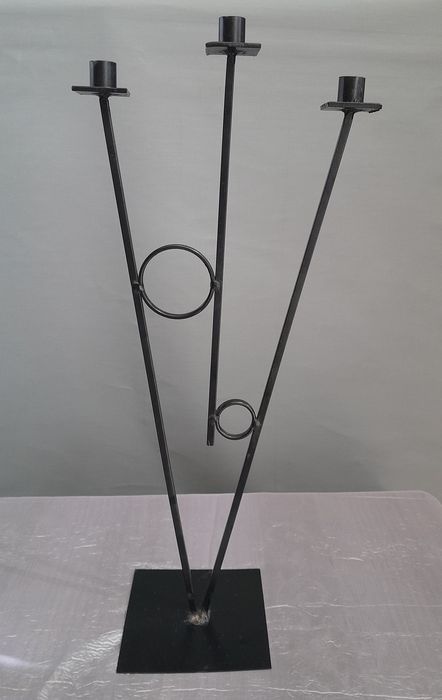 Porta velas em ferro