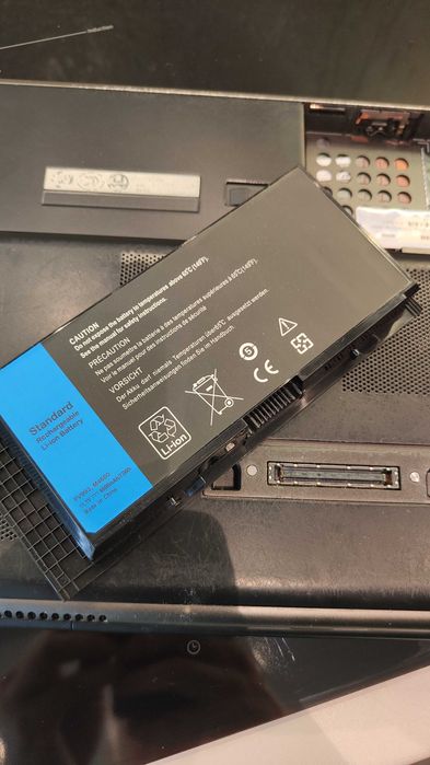 Dell Precision M4600 / Mobile Station / SSD / Nvidia 1000M / 17,3"