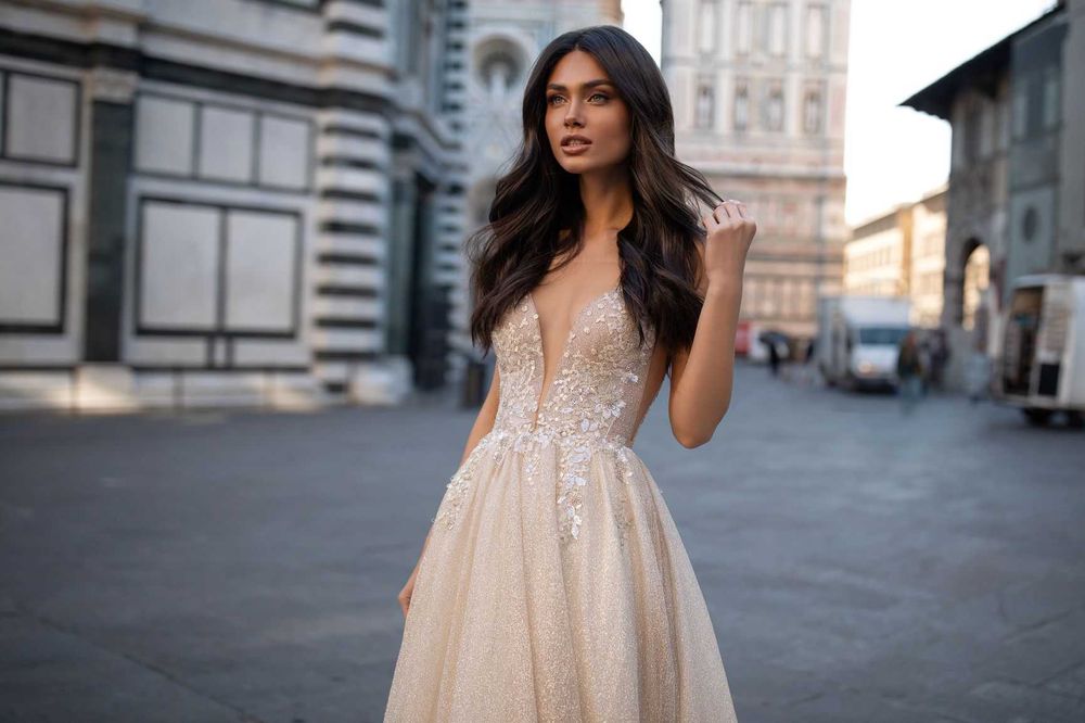 Suknia ślubna Marianna Gold- Milla Nova