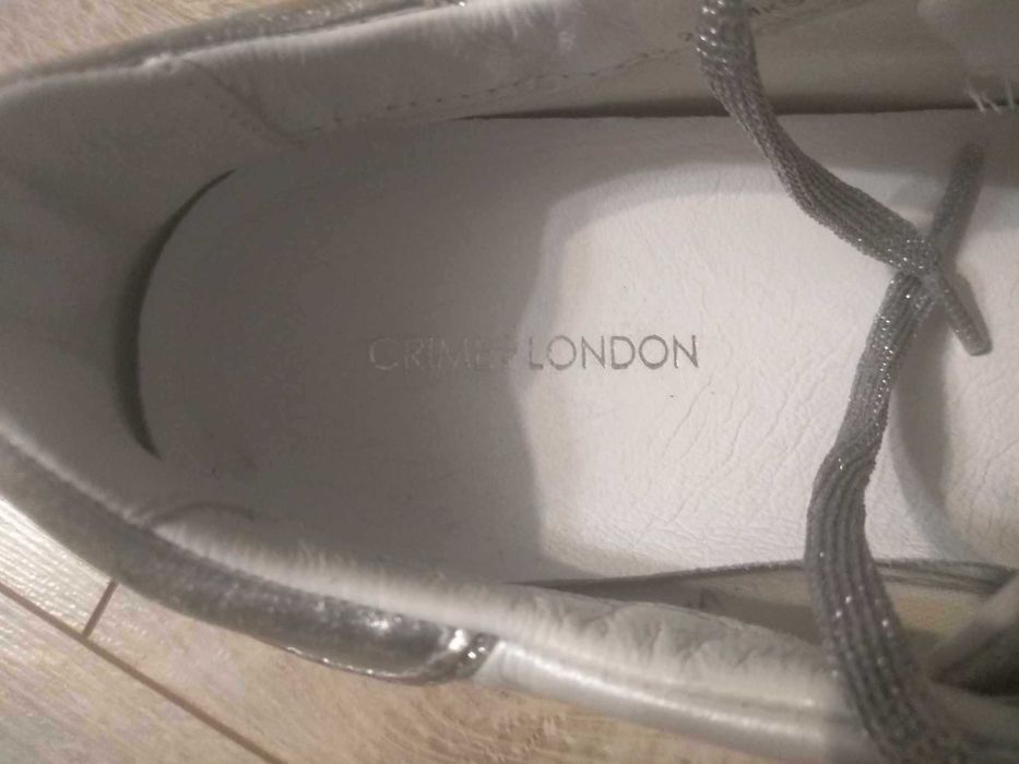Crime London 36 śliczne metaliczne skórzane sneakersy