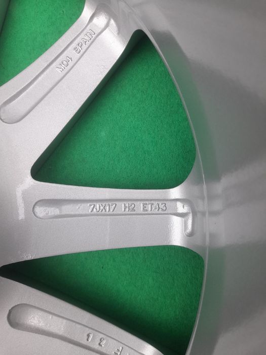 Jantes Seat VW Audi  17 5x100 Ibiza Polo A2 Skoda Fabia Bora