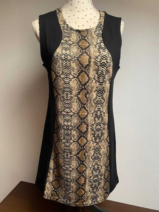 Vestidos com padrão