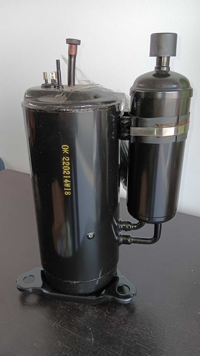 Compressor Rotativo DC Mod. 5KD240