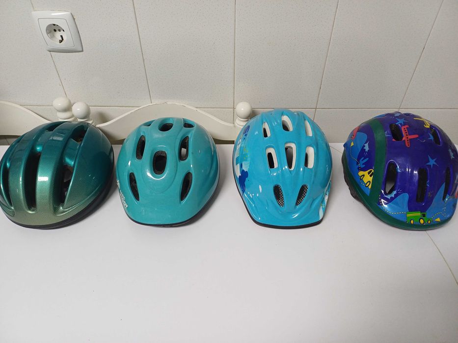 Capacetes de criança para desporto 4 unidades