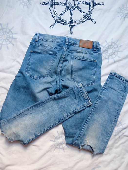 Spodnie jeansowe jeansy Zara
