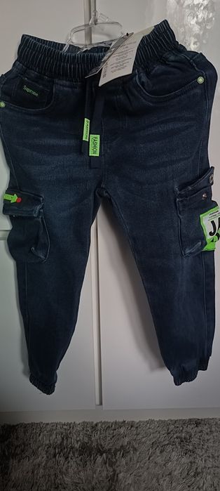 Nowe spodnie jeansowe