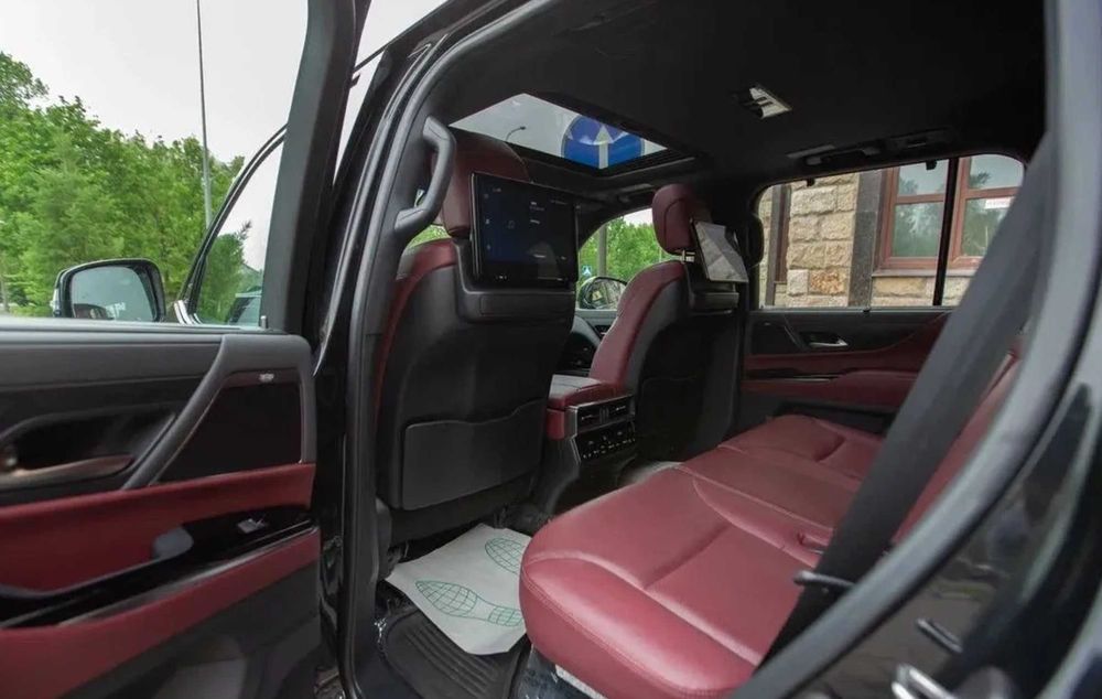 Продам Lexus LX 500d 2024 з ПДВ