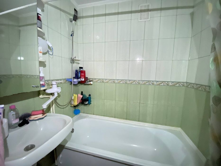 Продам 2х кімнатну квартиру в центрі міста