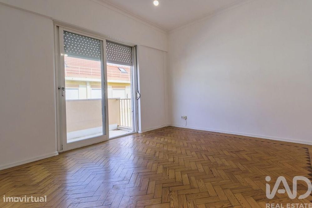 Apartamento T4 em Beato de 86 m2