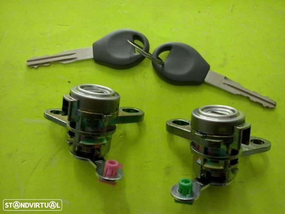 Fechos / Canhões de porta com chaves Nissan Almera N16 (Novos)