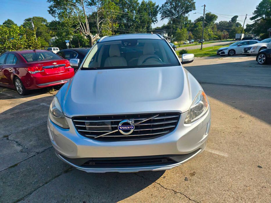 Volvo XC60      2016