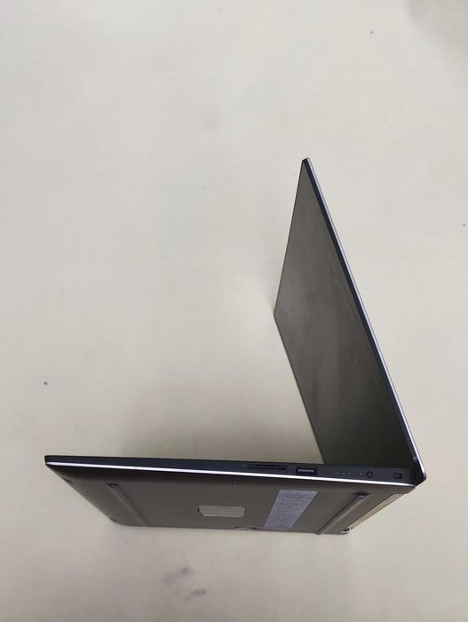 Ноутбук Dell Precision 5540 4K IPS Core i7-9850H/16Gb/5SD/nVidia T2000