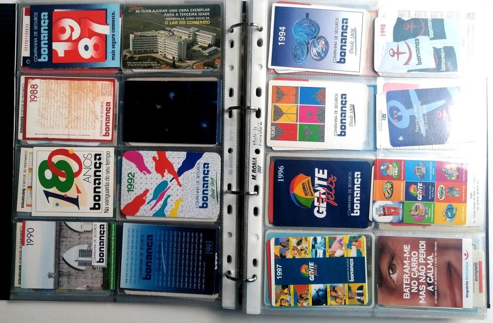 Álbum 410 calendários dif. Companhias seguros Portuguesas e Espanholas